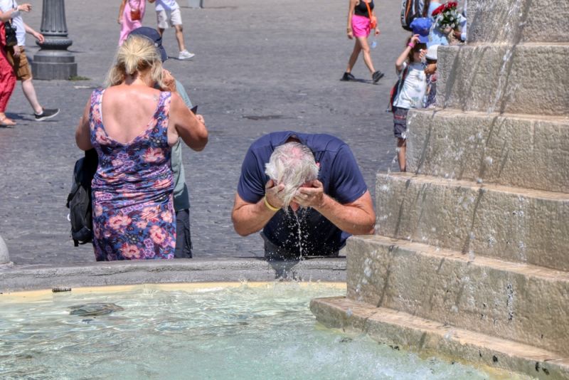 Italy puts seven cities on red alert for heatwave – Wanted in Rome