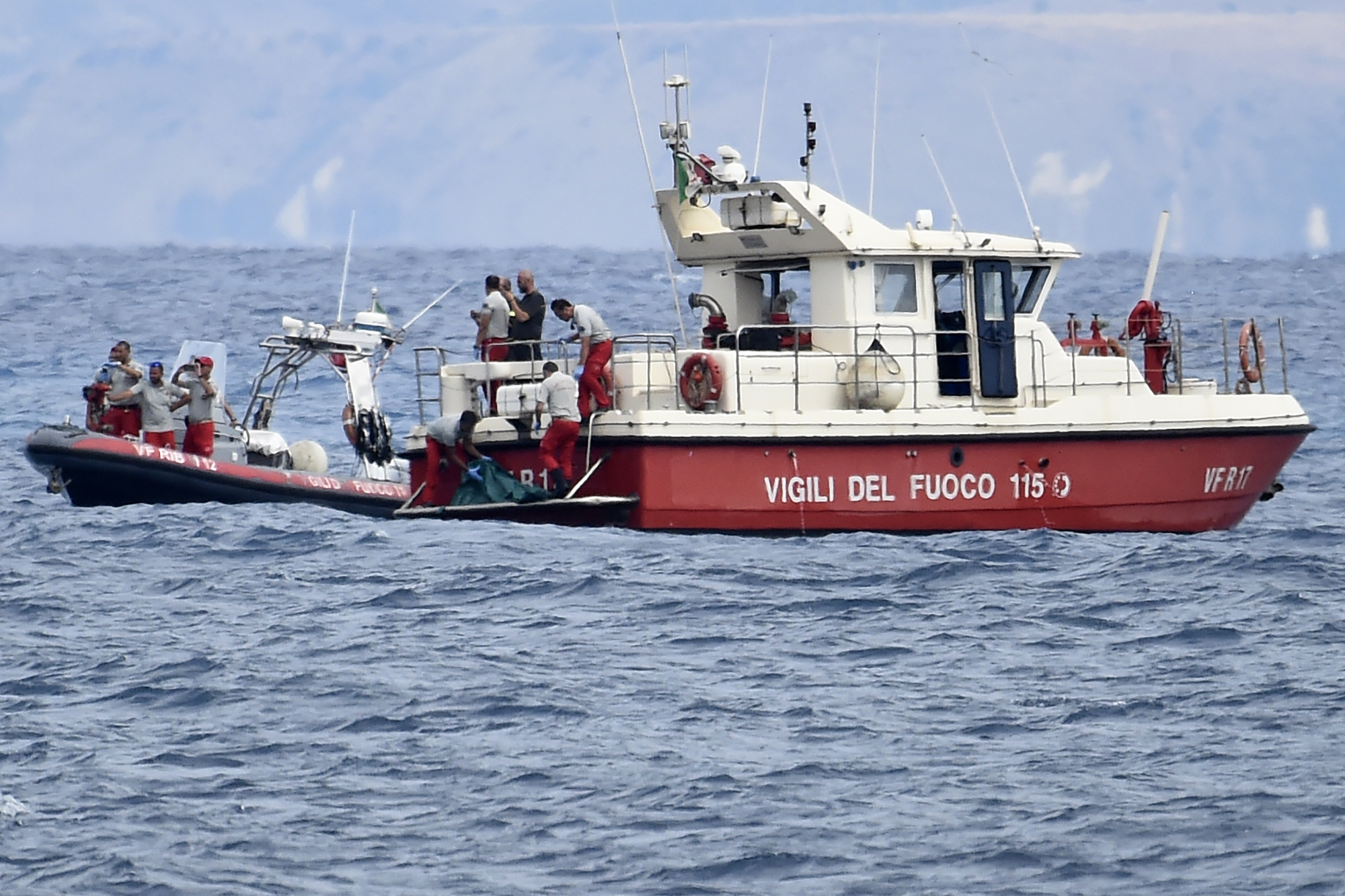 Prosecutors probe captain of superyacht that sank off Sicily, Italian media say – The Boston Globe