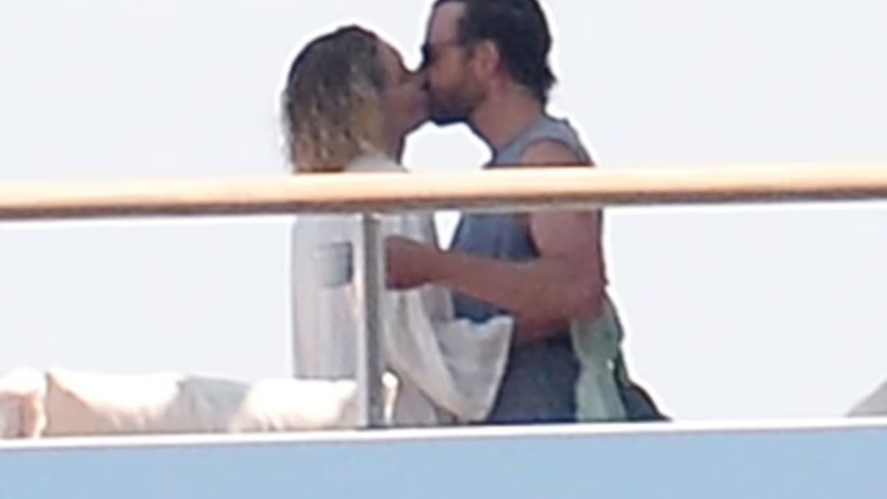 Bradley Cooper, Gigi Hadid kiss during Italian trip with Margot Robbie – Hindustan Times